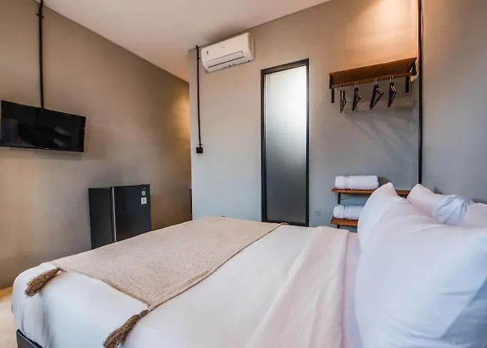 Apartments: + Kitchen/ Batu Bolong 4 *
